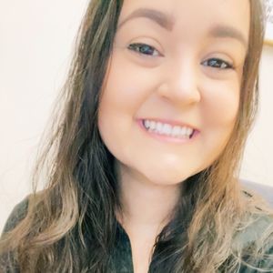 Meet your Posher, Elyse